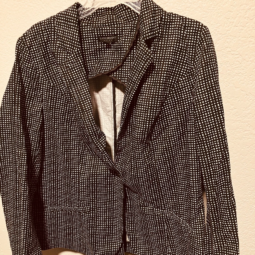 Women’s Plus size one button blazer Sz: 18
